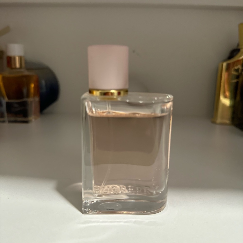 Burberry Her Eau De Perfume